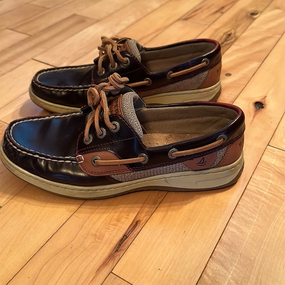 Sperry Shoes - Picture 4 of 8